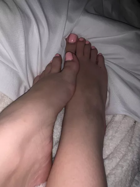itβs time for a pedicure.. what color next?π
