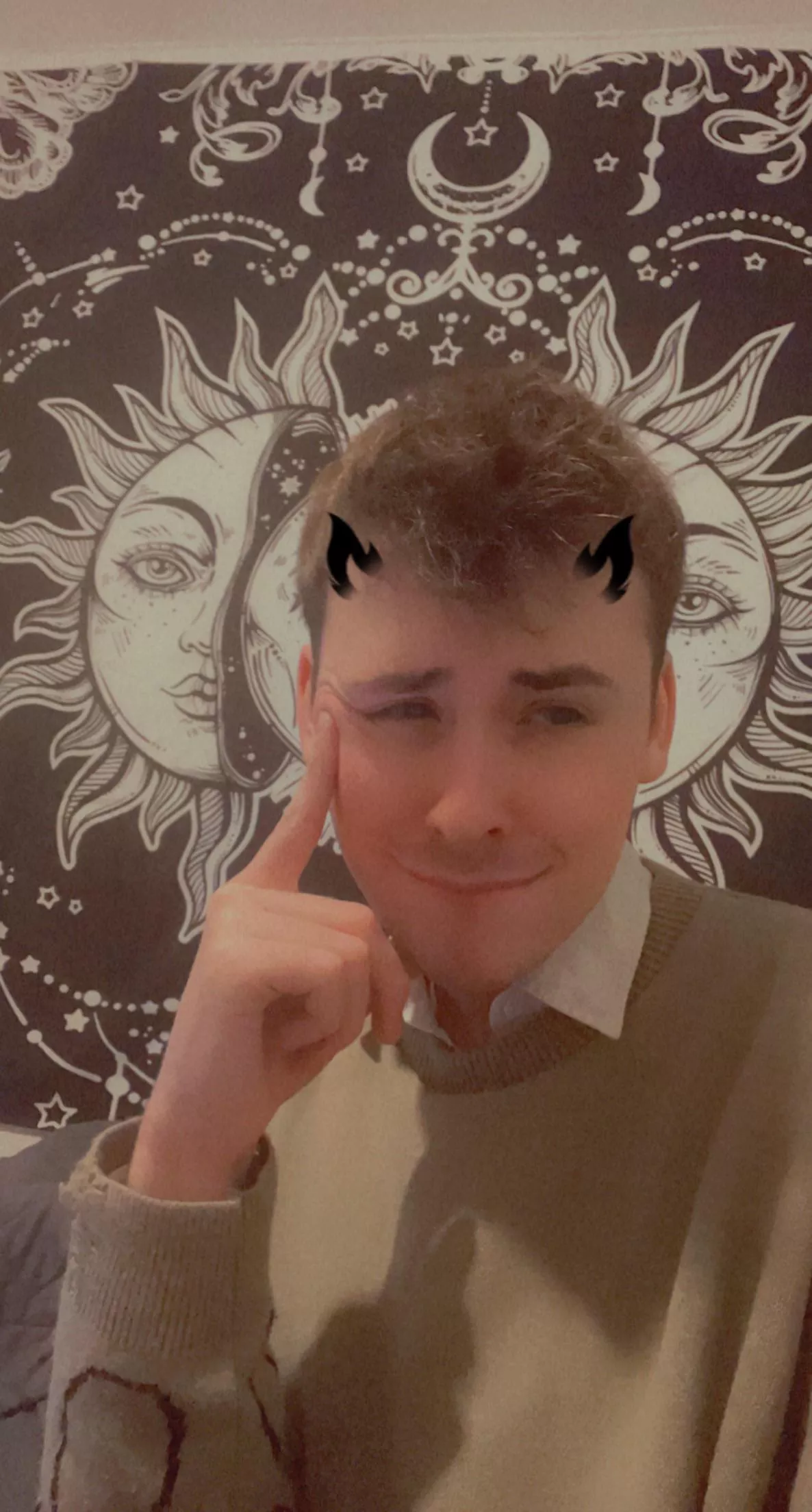 It’s time for the proper vibe of singing to myself at midnight 😎