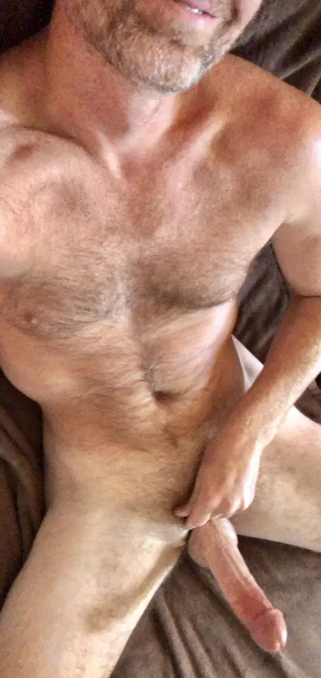 Itβs too hot for clothes. PMβs welcome