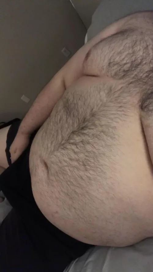 It’s unreal how bad I want a sexy bottom slut to service me right about now 🥵😮‍💨