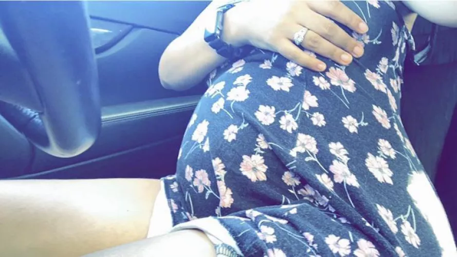 Itty bitty baby bump ๐ Itty bitty baby bump ๐