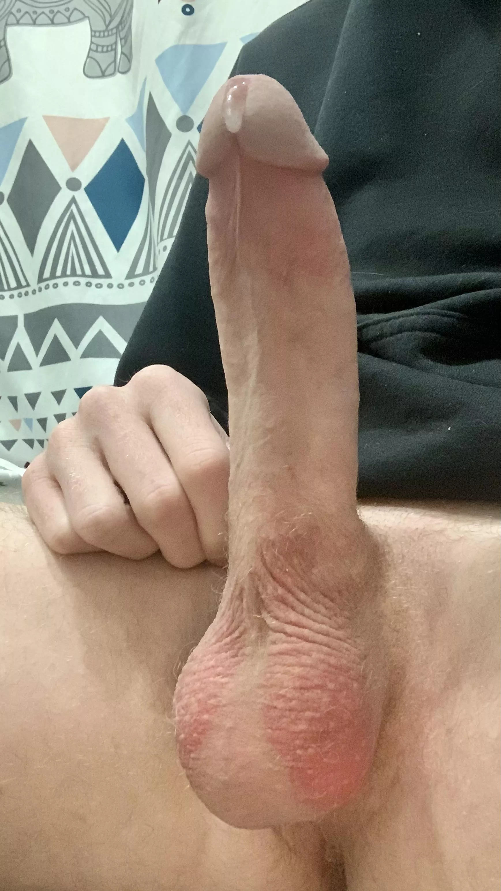 I’ve been edging all day, cum finish me off daddy 😏💦