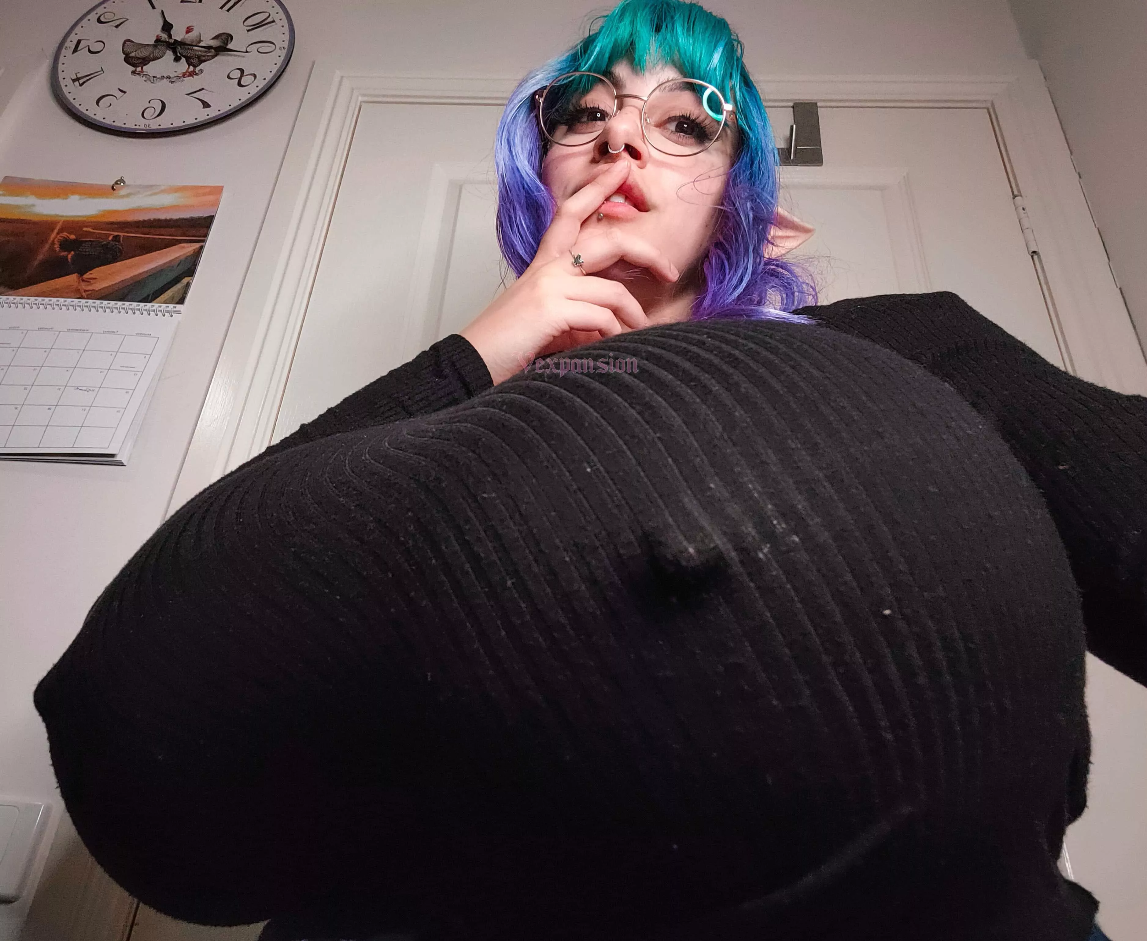 I’ve been sorta sick and haven’t been able to pull anything off recently! But I’m picking myself up and getting new stuff out for everyone! Forgive me? 👉🏻👈🏻