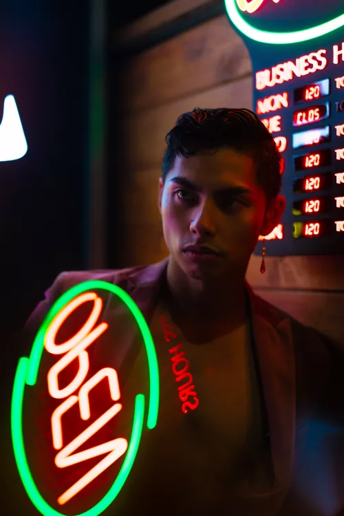 I've been struggling with self esteem issues since high school, and a friend finally convinced me to try and get photos done professionally after years of selfies lol. Just here to send good vibes and hope y'all find your inner confidence :D I've been struggling with self esteem issues since high school, and a friend finally convinced me to try and get photos done professionally after years of selfies lol. Just here to send good vibes and hope y'all find your inner confidence :D