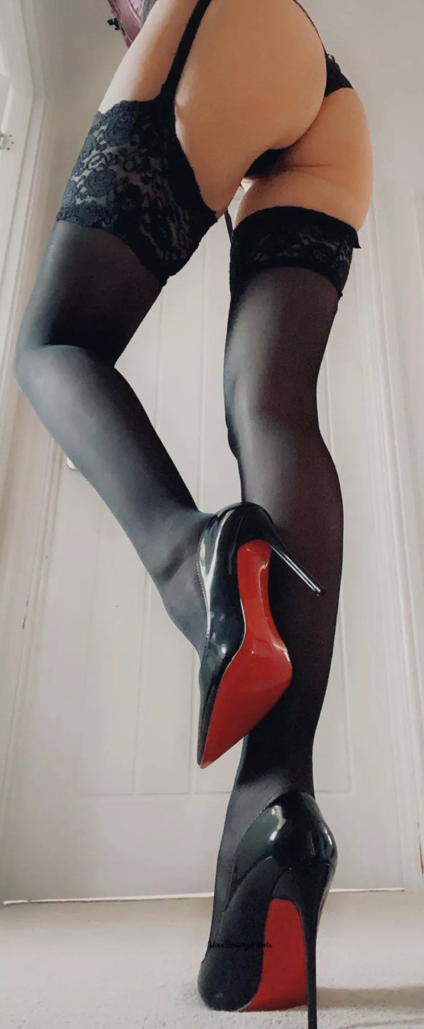 I’ve got new heels for Christmas 🥰