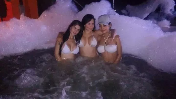 Jacuzzi Jacuzzi