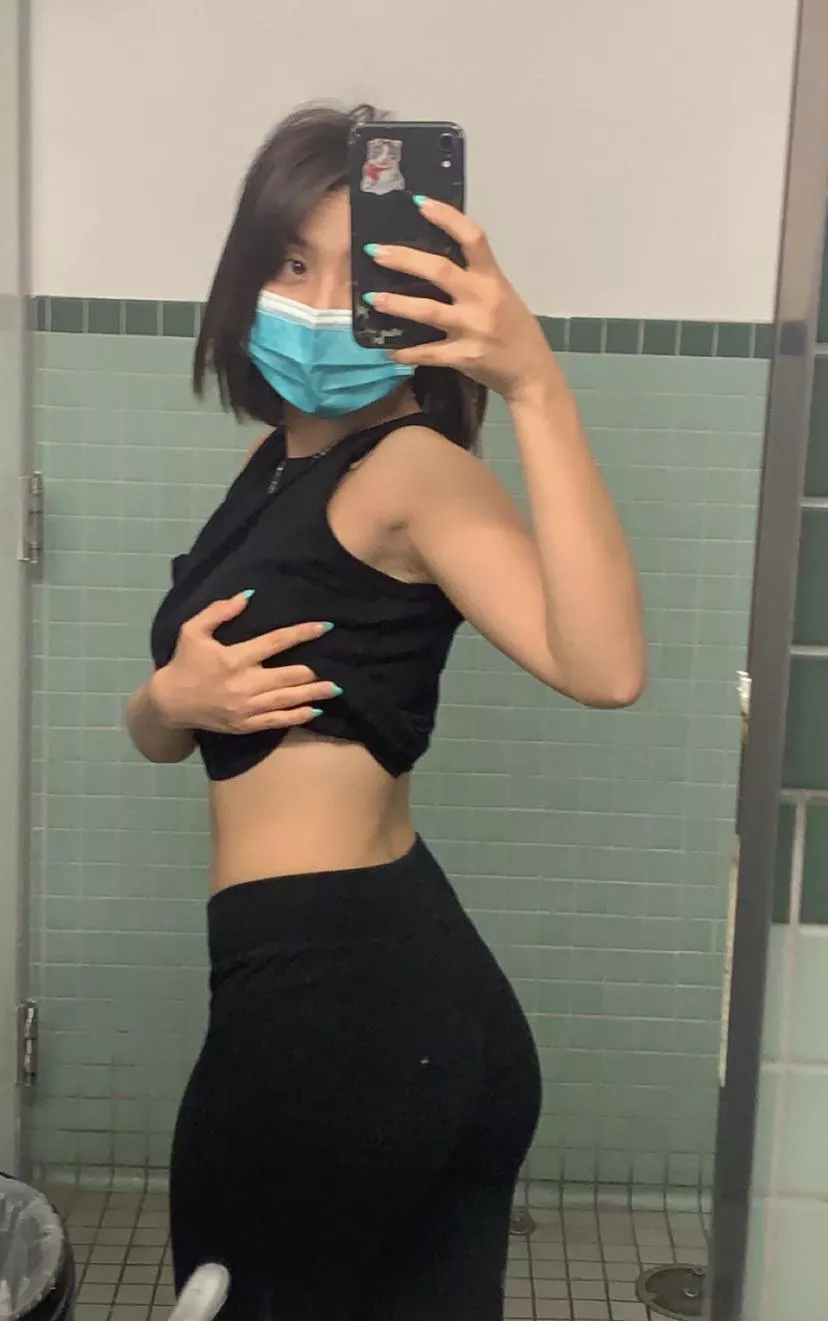 japanese/german student wants her ass grabbed asap