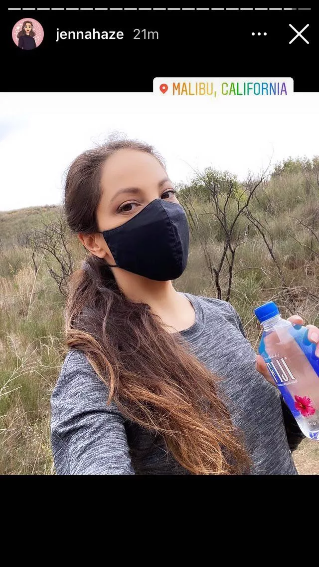 Jenna masked up from her Instagram story Jenna masked up from her Instagram story