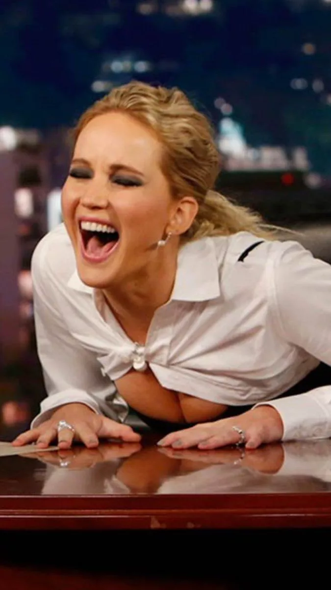 Jennifer Lawrence in a suggestive position Jennifer Lawrence in a suggestive position