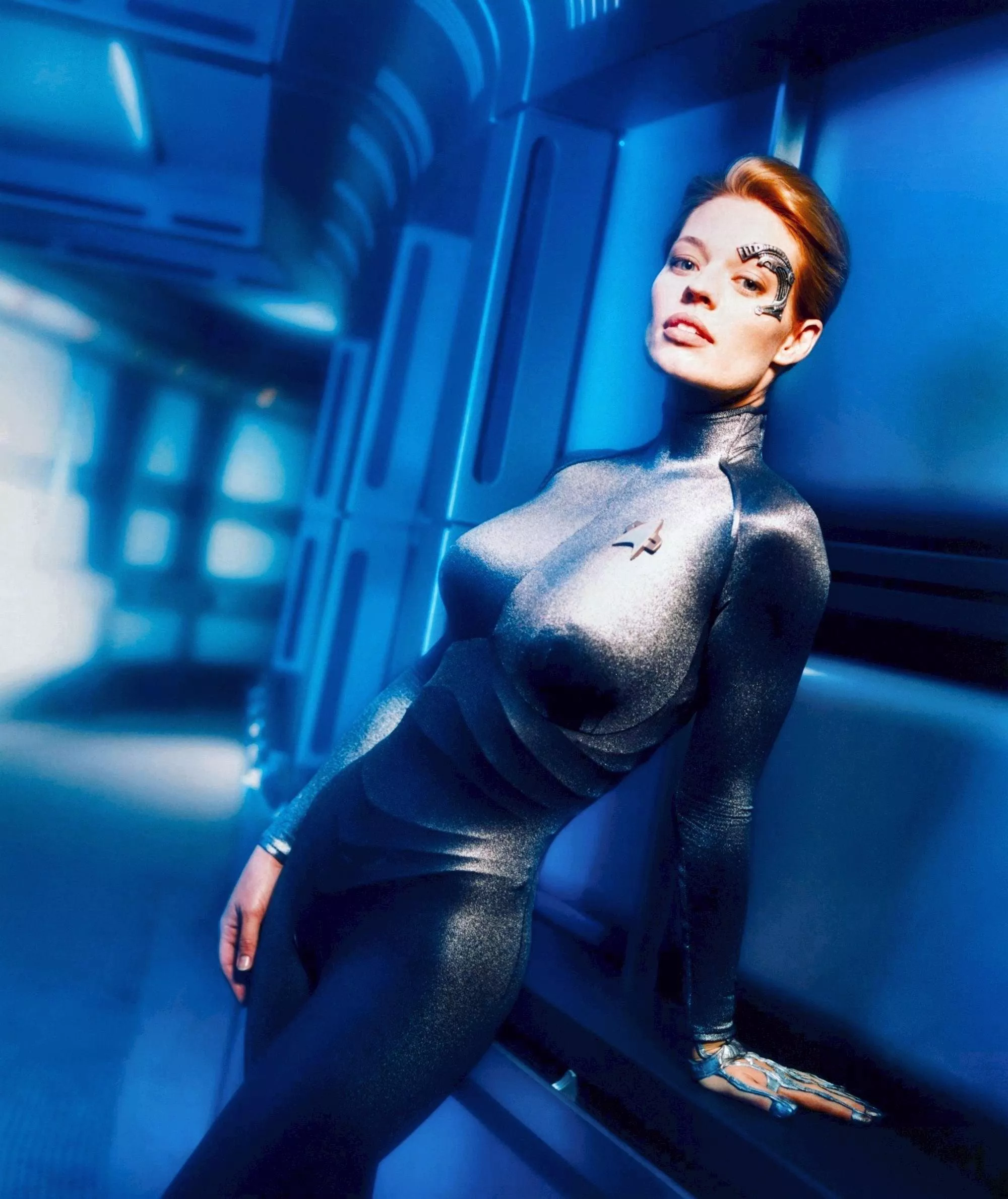 Jeri Ryan's skintight suit is simply iconic Jeri Ryan's skintight suit is simply iconic
