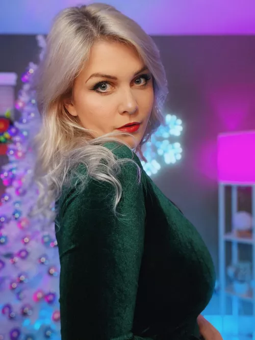 Jerk off to me and show me