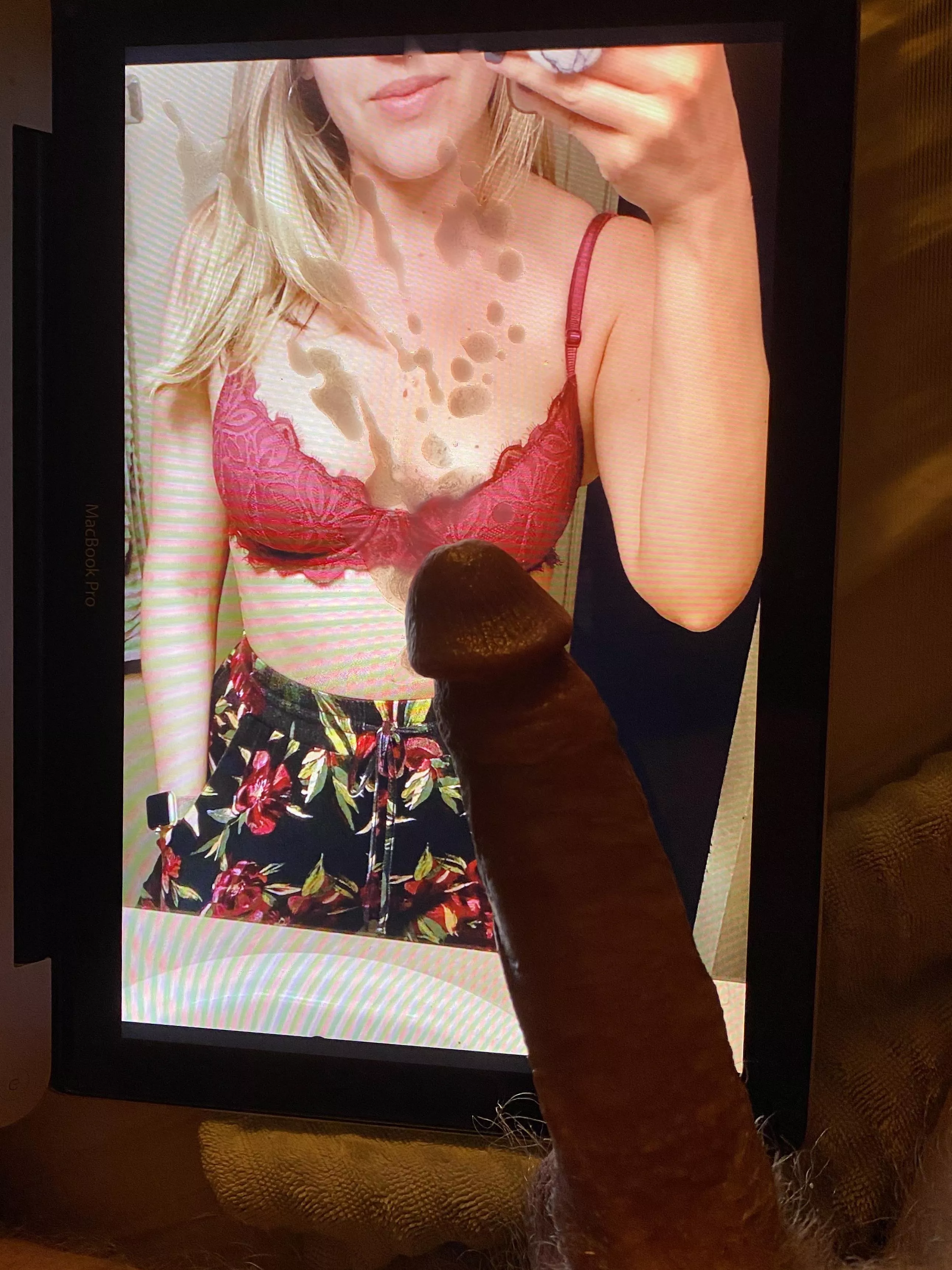 Jerking and dirty talking over your gf/wife kik js78731 Jerking and dirty talking over your gf/wife kik js78731