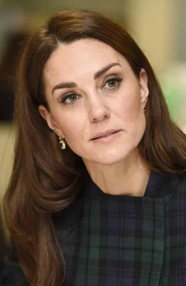Jerking for Kate's face again... Jerking for Kate's face again...
