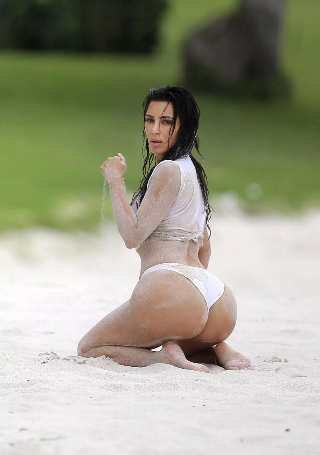 Jerking to Kim K Jerking to Kim K