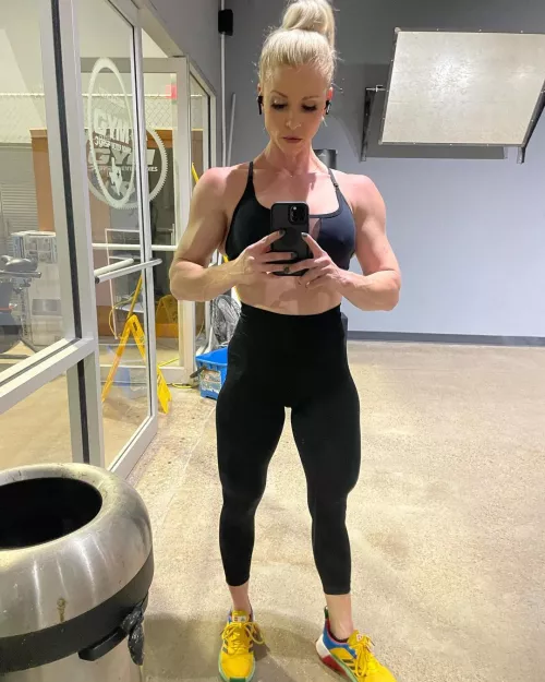 Jessica Williams (@jessicawilliamsfit) Jessica Williams (@jessicawilliamsfit)