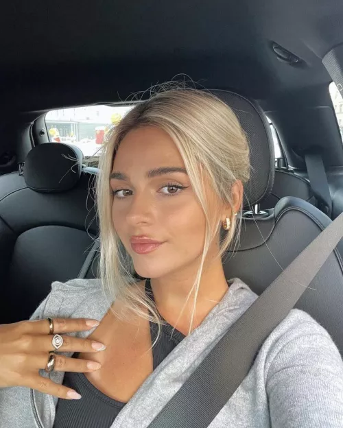 Jessy Hartel Jessy Hartel