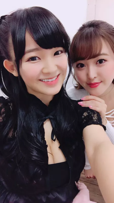 Jun & Sara Oshino Jun & Sara Oshino
