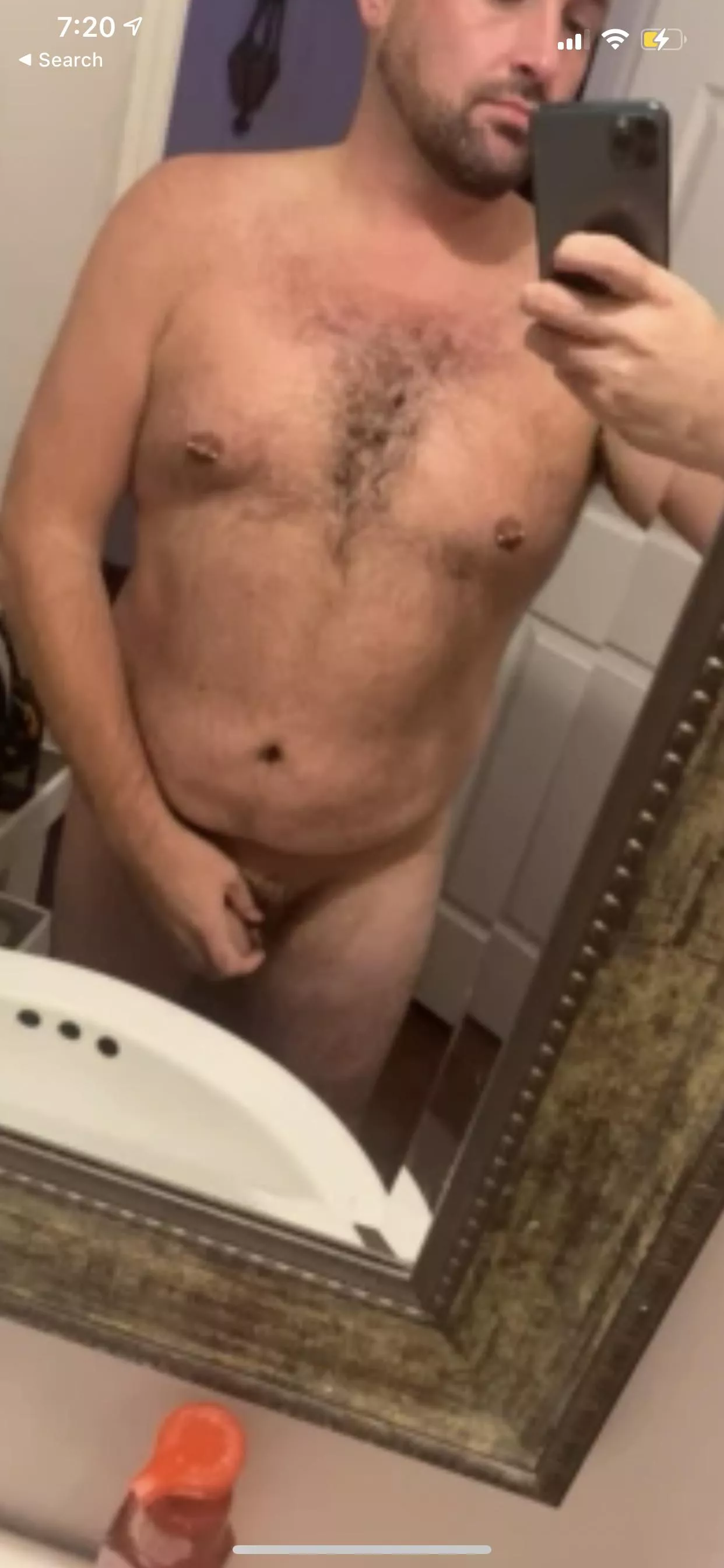 Just a cubby bear seeking attention. Do you like my body? Just a cubby bear seeking attention. Do you like my body?