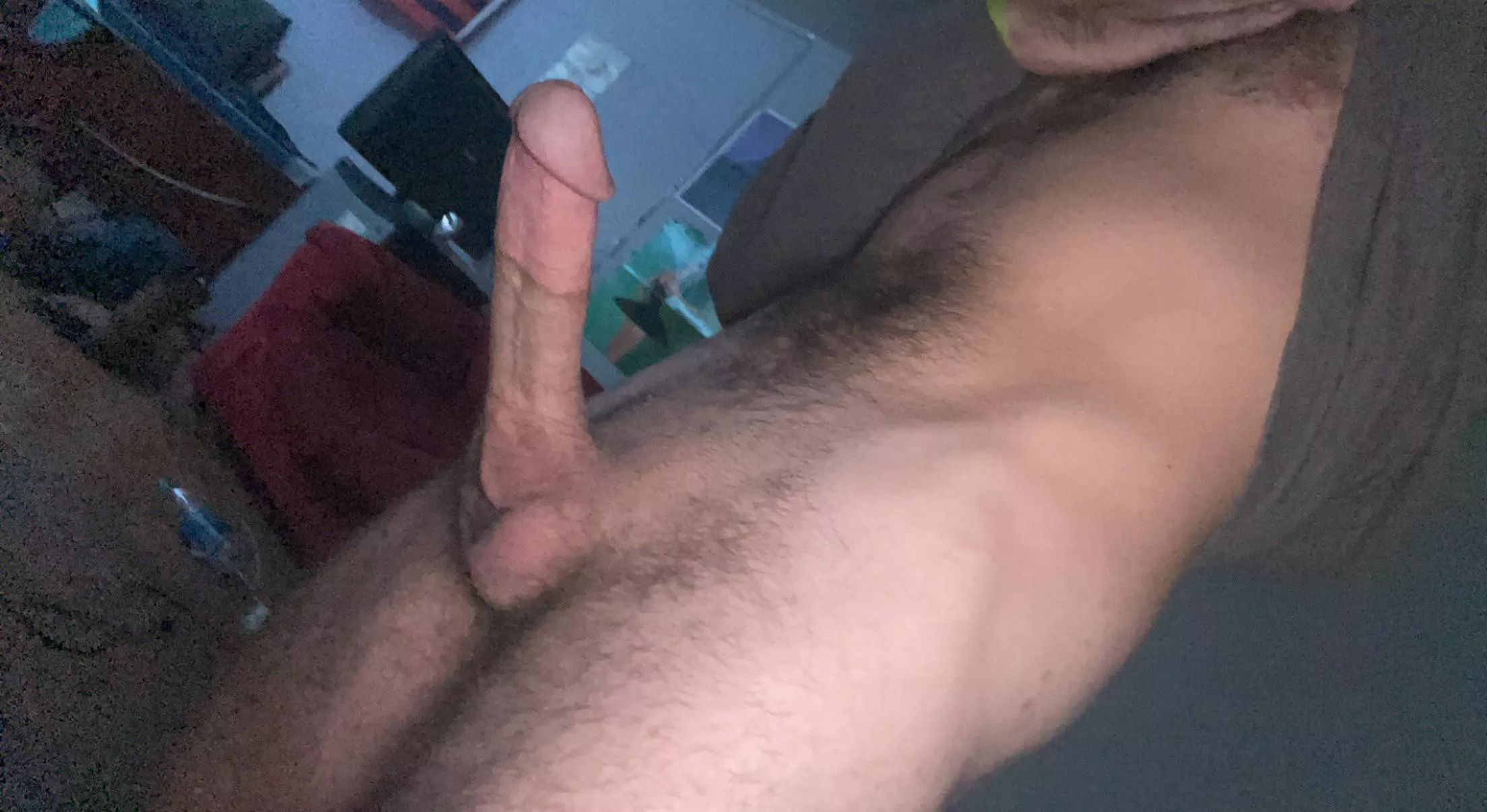 just a hung college boy, message me if it’s a 10 ;)