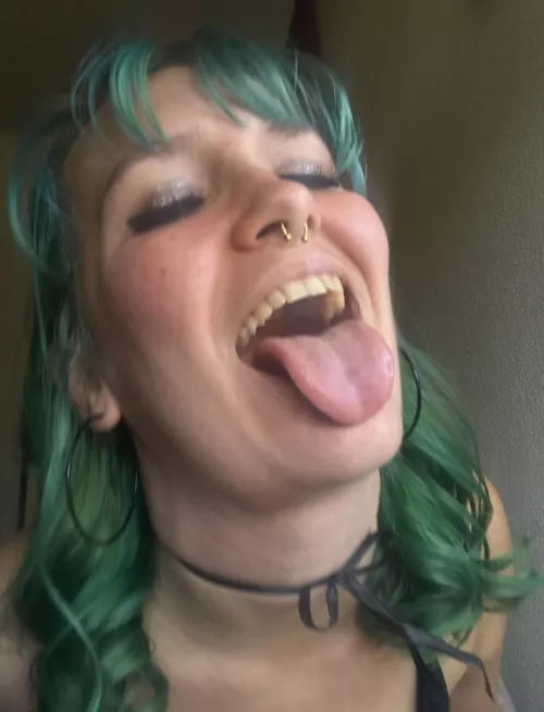 Just a lil goth donut, asking to be glazed