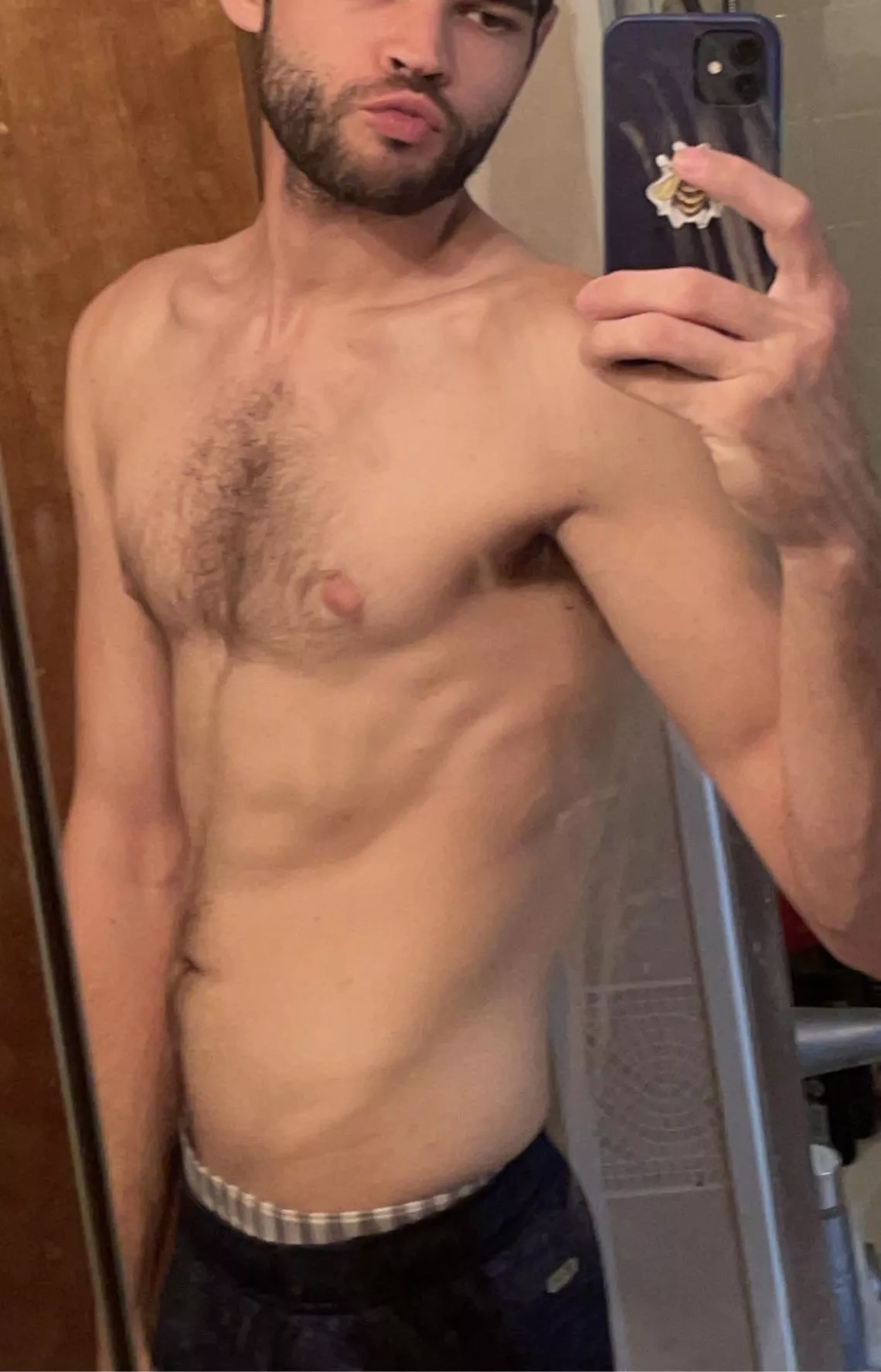 nude boy selfie