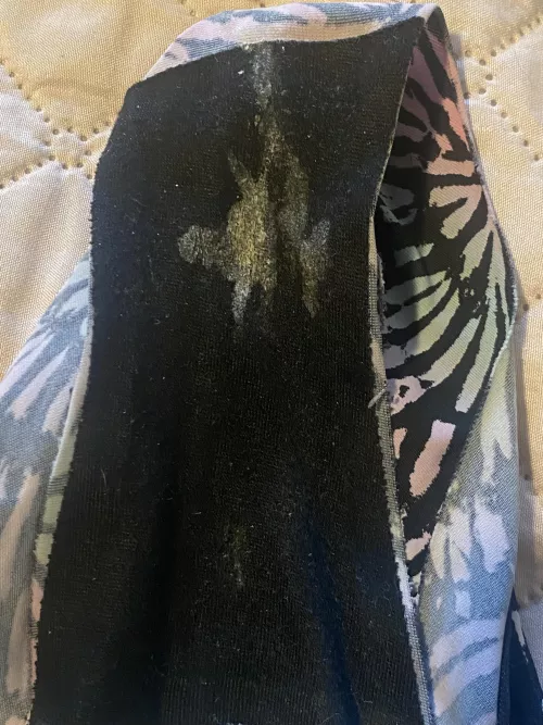 Just a little something something ❤️ Just worn these babies for a couple of hours 😉 But the smell is still so yummy 🤤 I can only imagine the taste 👅 I wonder if someone else could do that for me? 🤔