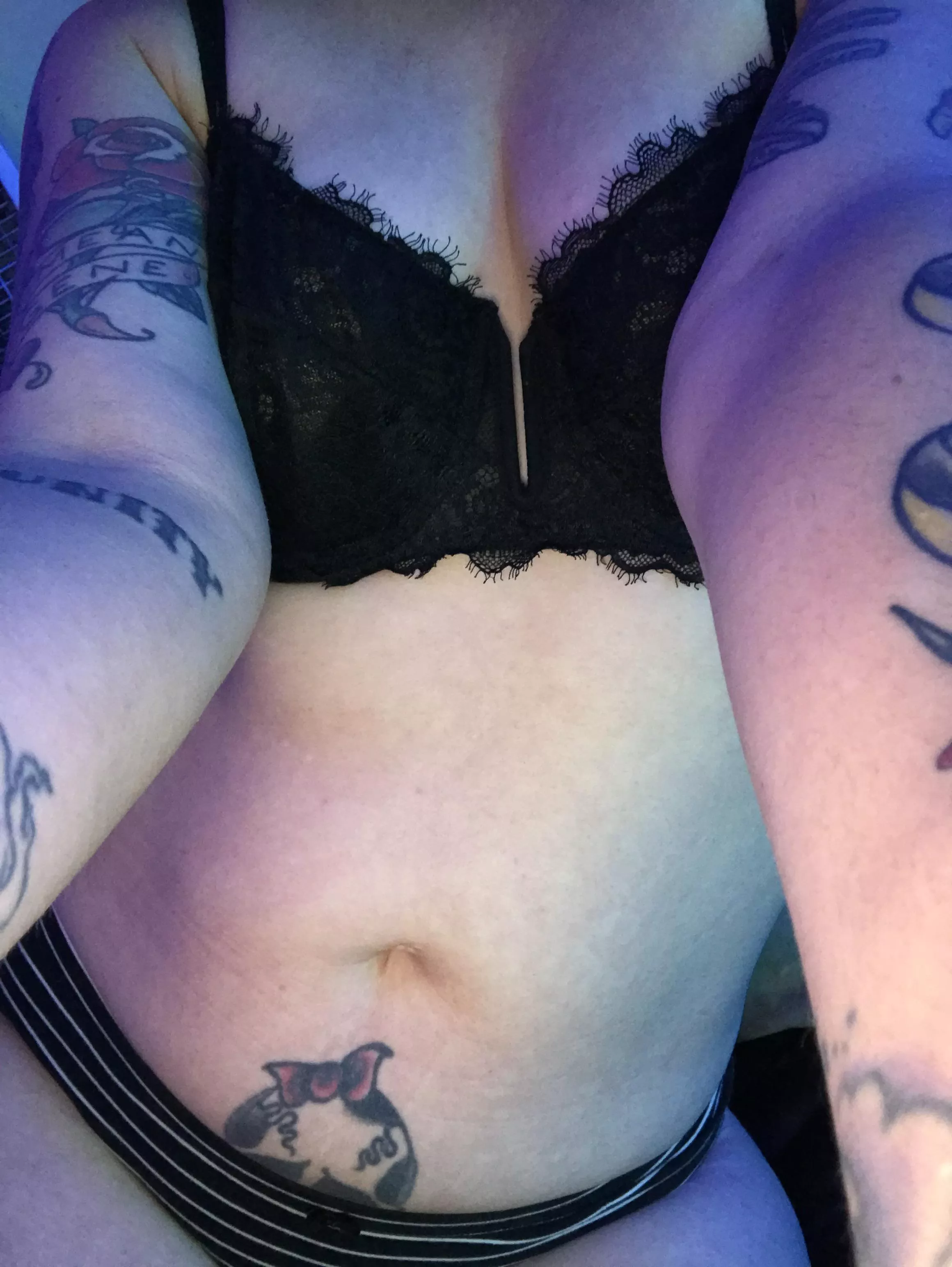 Just a mom bod, or a MILF bod? π€ Just a mom bod, or a MILF bod? π€