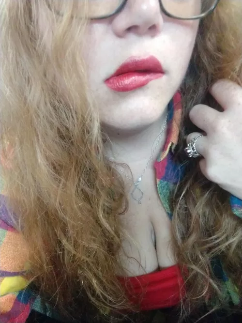 Just a red head with big ol' DSLs ?