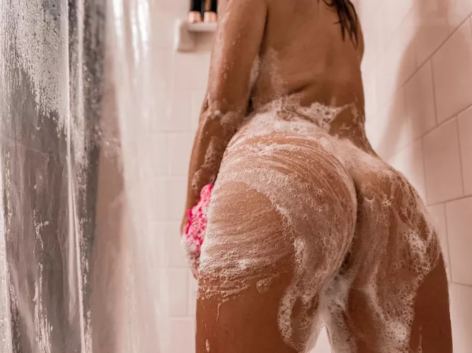 just a soapy ass pic. 