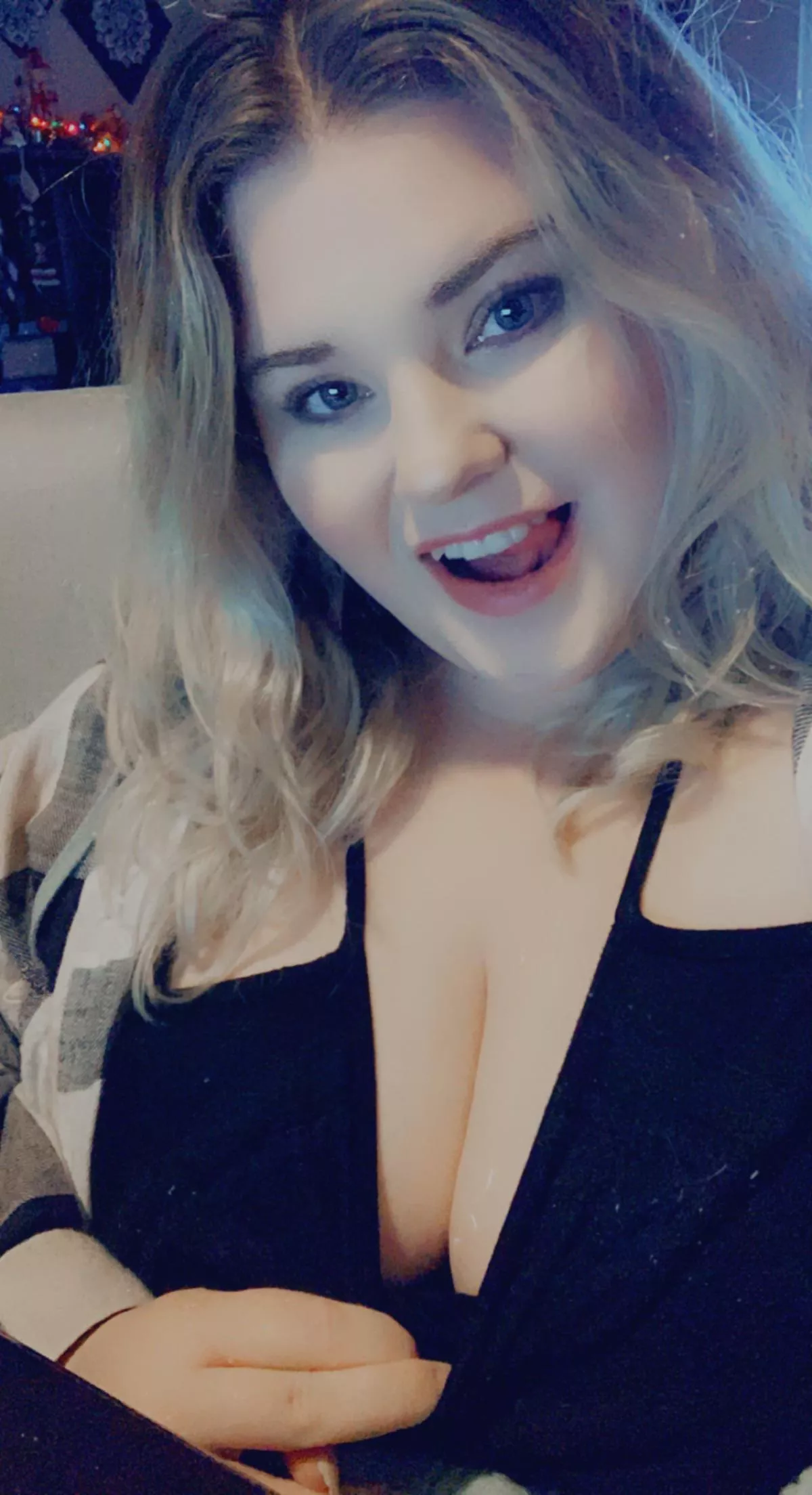 Just a tease (f) Just a tease (f)