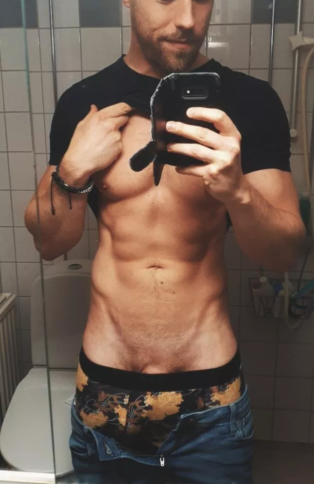 Just a tease today, should I show more? Let me know!