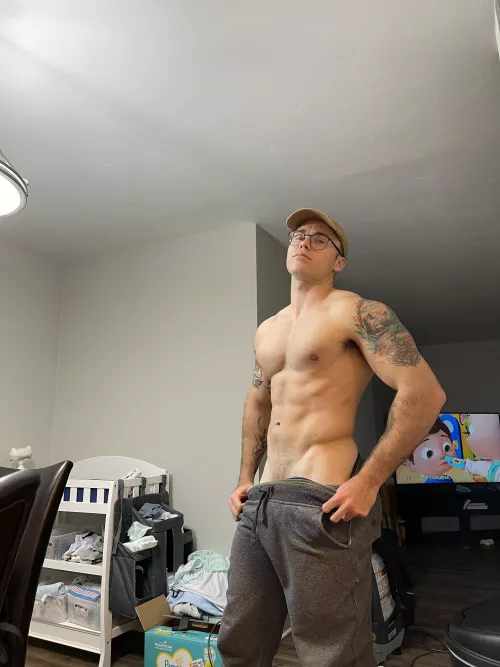 Just a young dilf full of raging energy for all you women out there π€ͺ