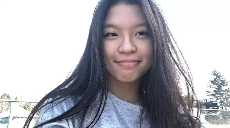 just an asian with an awkward smile haha (f18) just an asian with an awkward smile haha (f18)