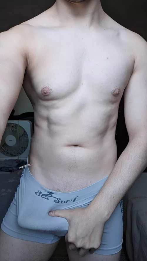 Just another average bulge among thousands in your feed, but I think it's cute... Just another average bulge among thousands in your feed, but I think it's cute...