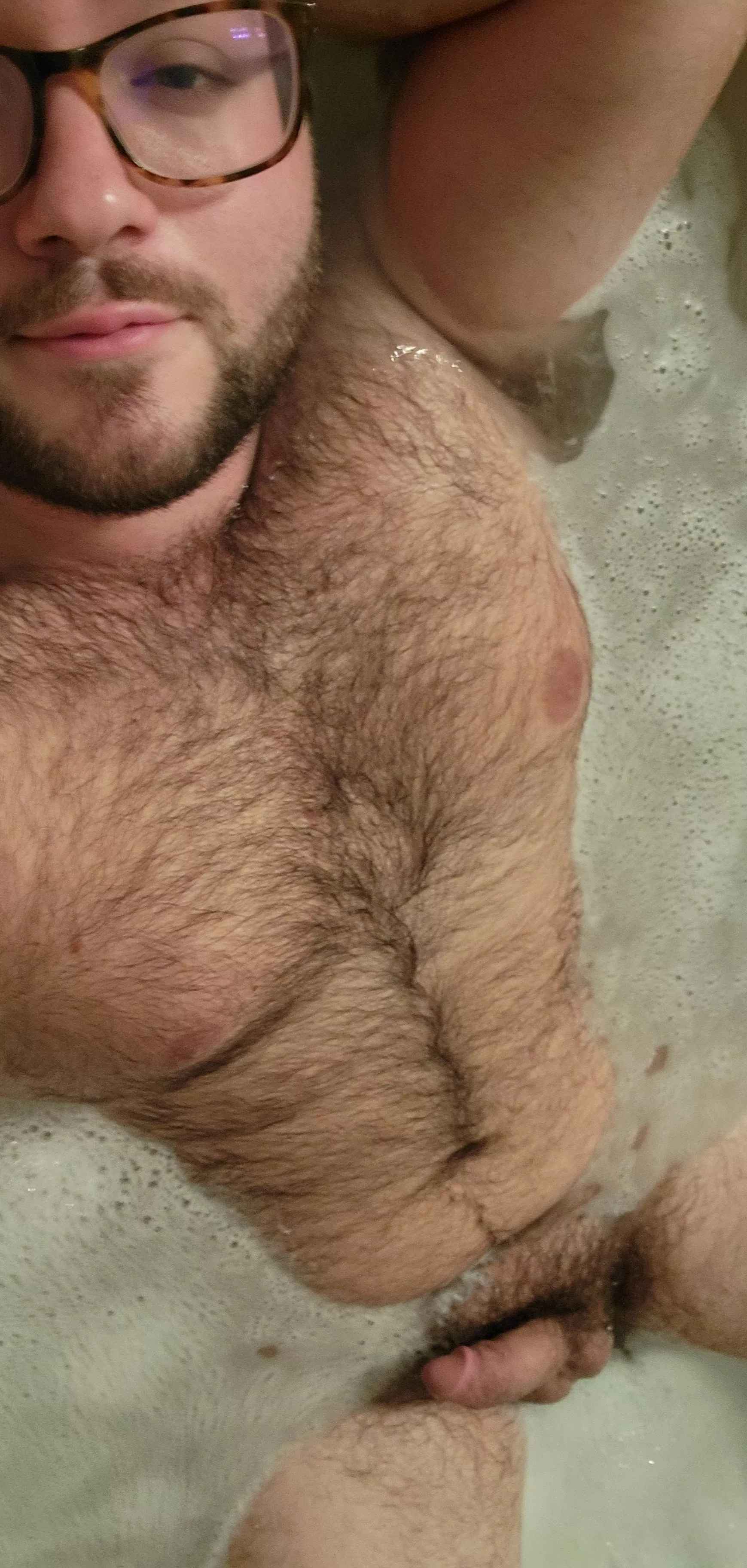 Just another bear Ina bath. Anyone wanna join? Just another bear Ina bath. Anyone wanna join?