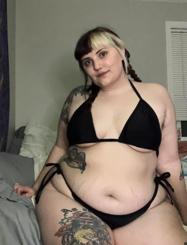 just bc I’m not seeing a whole lot of my body type on this page 😝