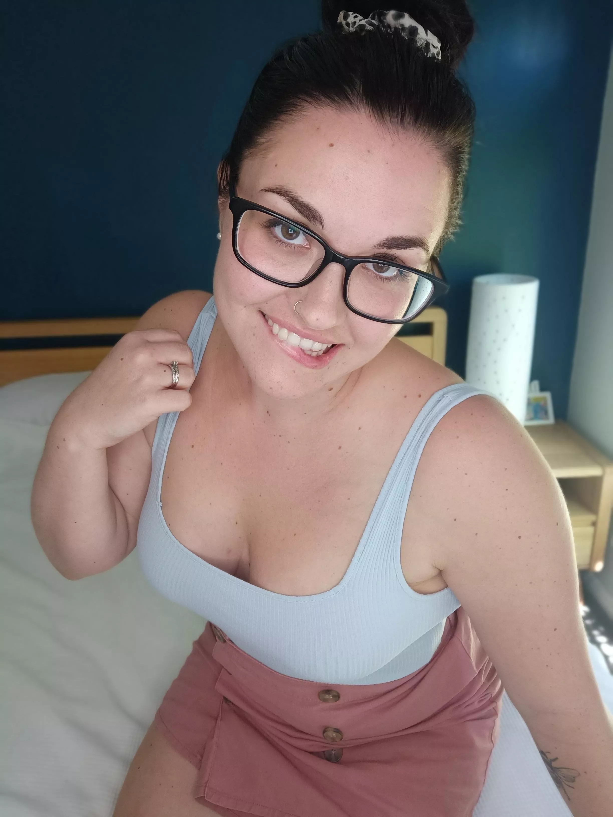 Just because I'm married doesn't mean I'm monogamous 😜 x