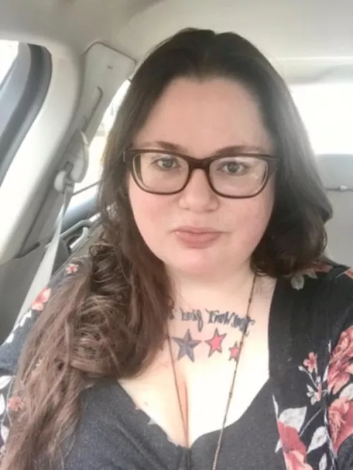 Just bored in the Starbucks line 😺