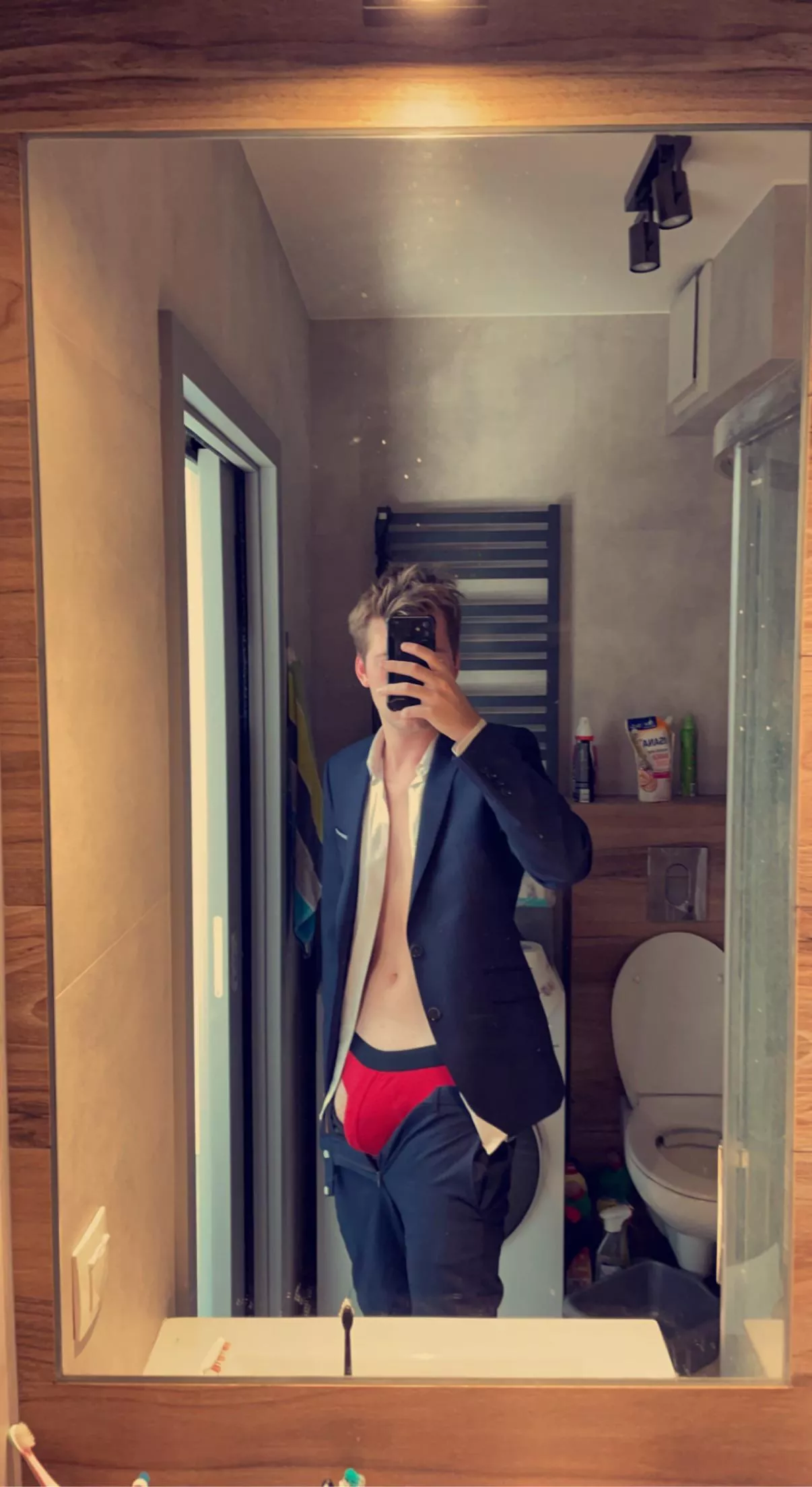 Just came from wedding ๐ฅ anyone wants to chat? ๐ Just came from wedding ๐ฅ anyone wants to chat? ๐