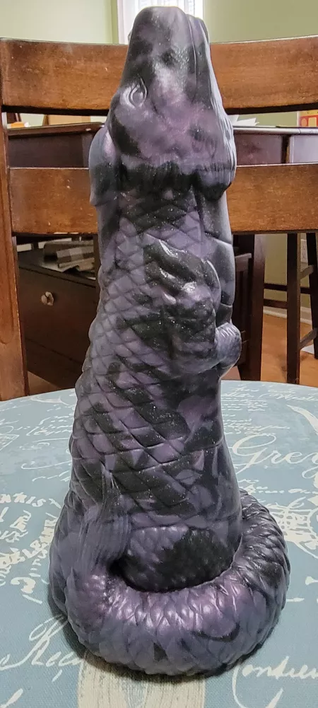 Just came in black, purple with glitter