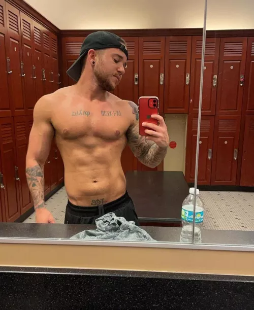 Just checking in. Playing some Cold War for the Halloween events 🎃. Friendly Chit chat is welcome. Hmu 🤙 Just checking in. Playing some Cold War for the Halloween events 🎃. Friendly Chit chat is welcome. Hmu 🤙