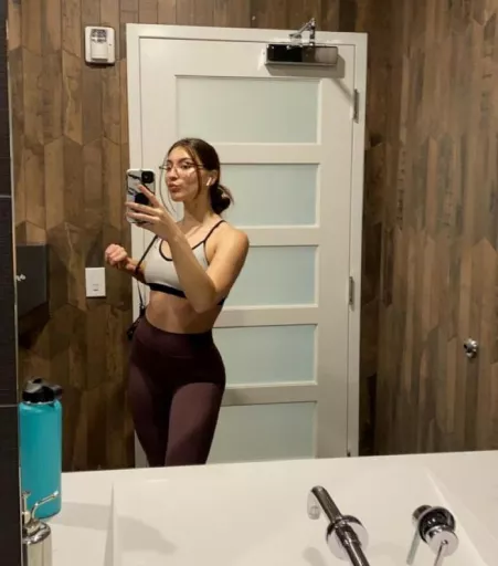 Just checking my curve.😘😉 You know I have much more than to show!😝