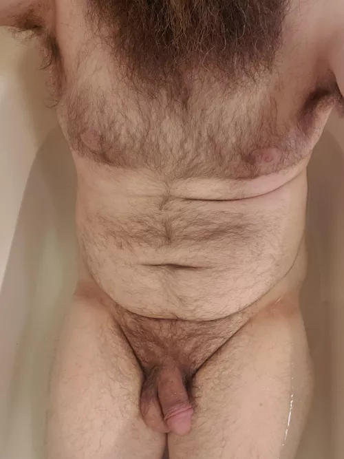 Just chillin in the tub