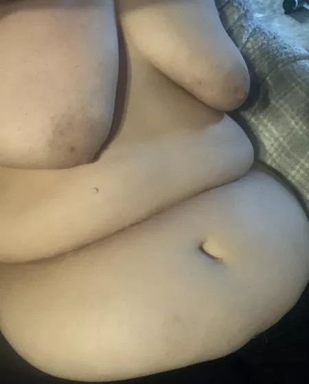 Just chillin๐