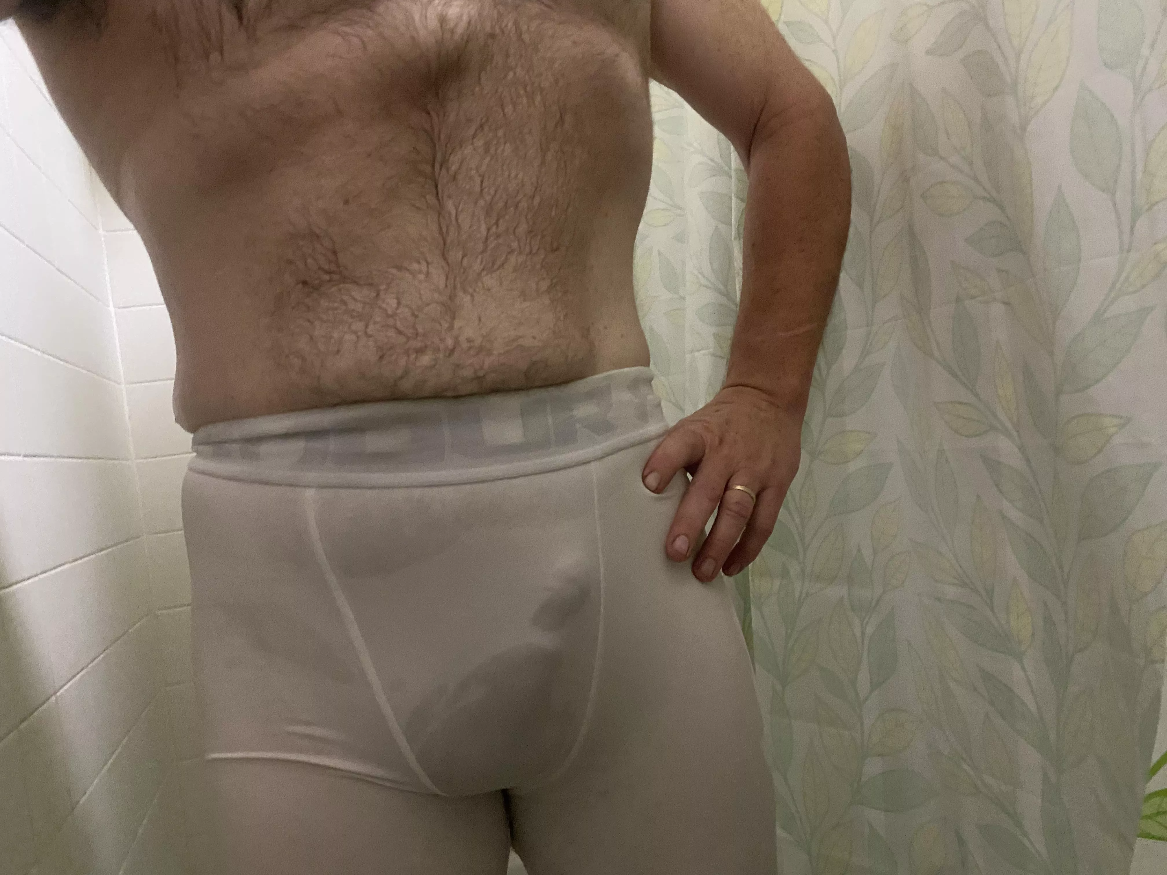 Just chilling me limp Just chilling me limp