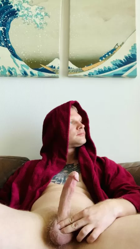 Just daydreaming 😶🌫️ on my couch 🛋🍆😉