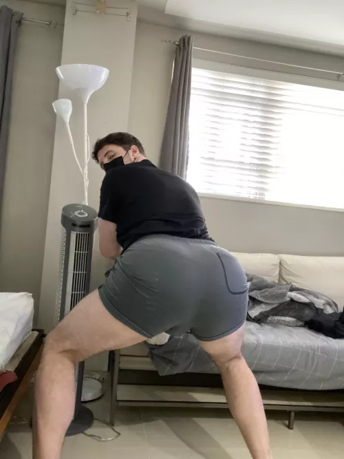 Just doing some squats, care to inspect to see how Iβm progressing?