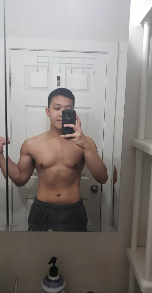 Just dropping by ;p follow my twitter @anoname096