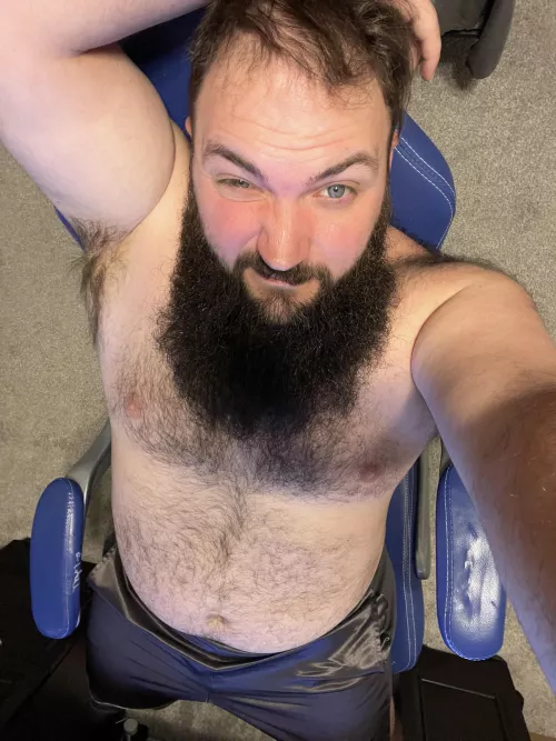 Just give me like 5 more minutes of sleep before Iβm ready for Monday.