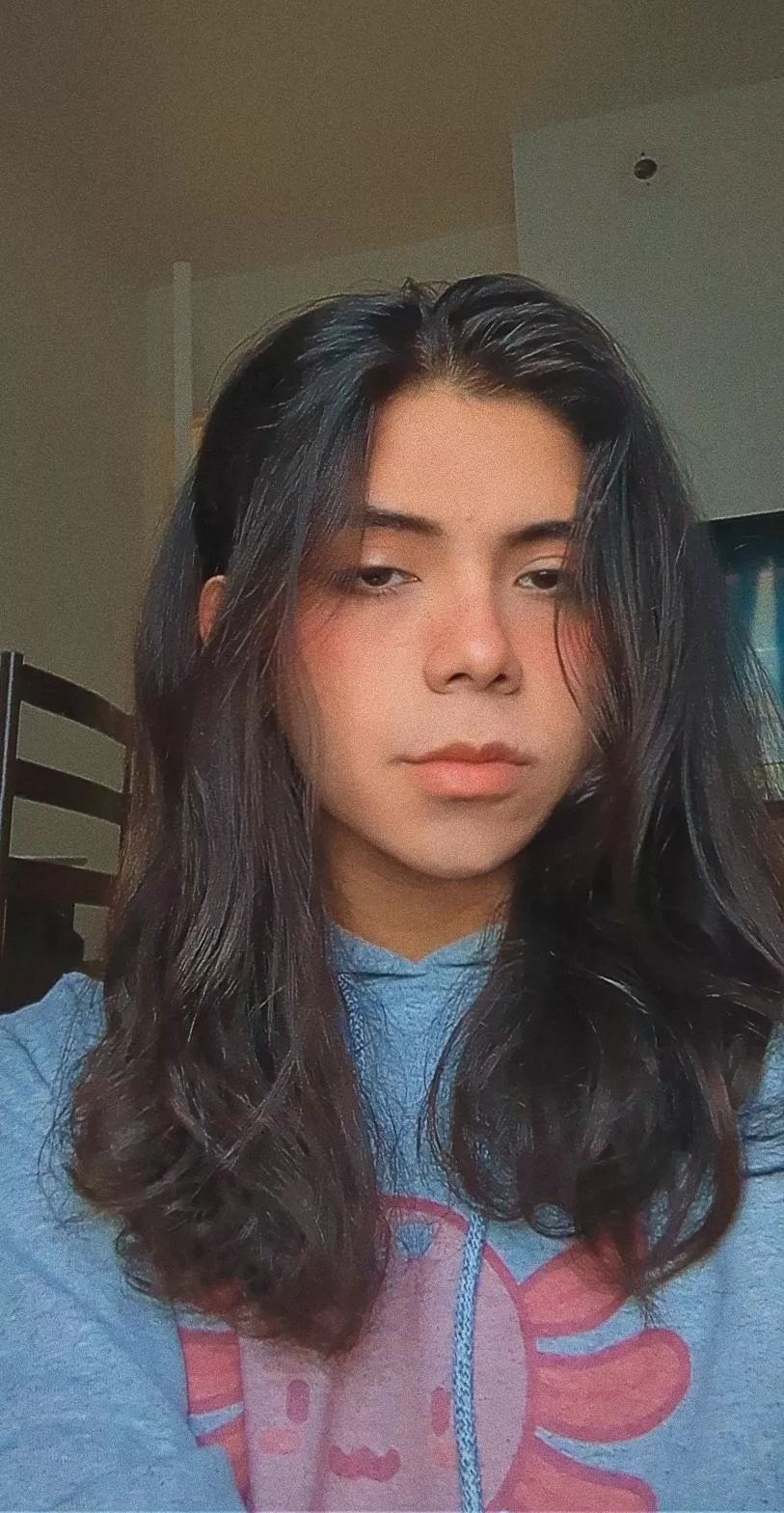 Just got a new hoodie! I love axolotls ❤️